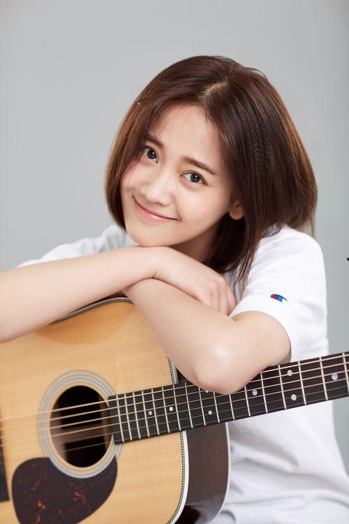 郑湫泓第一次比赛照片,镜头下的青春绽放